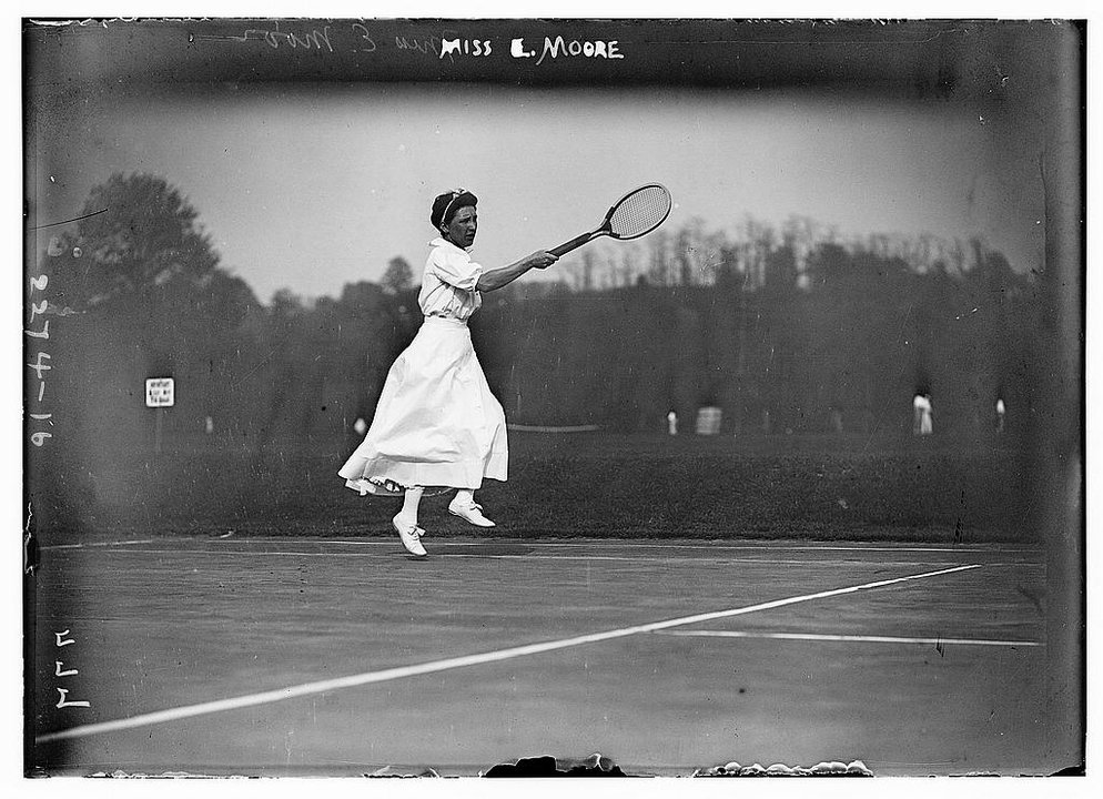 Biography | Elisabeth Moore — the challenger played 164 games and the holder 47, and the association's next rule book held women to three sets, Philadelphia, 1901