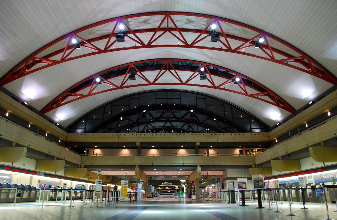 Abduction | Pittsburgh International Airport — the terminal built for a hub that left