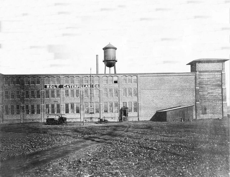 Industry History | Caterpillar — The Colean Yard on Washington Street, East Peoria