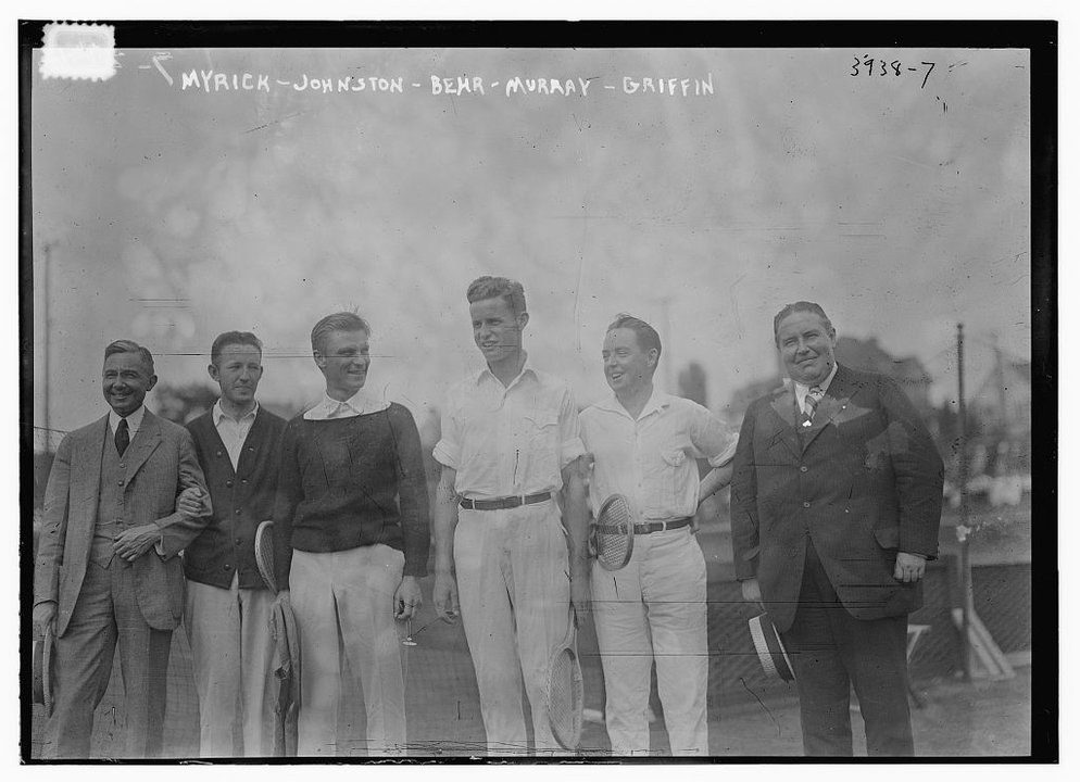 Tennis History | The Waldorf-Astoria, Fifth Avenue — the officers wanted Newport and the proxies decided otherwise, February 1915 — photo 2