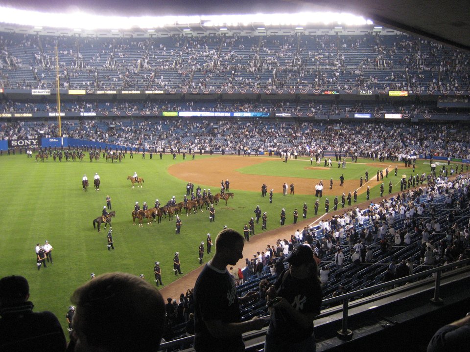 MLB | The Sinker He Found in Columbus (Chien-Ming Wang's debut, original Yankee Stadium site) — photo 2