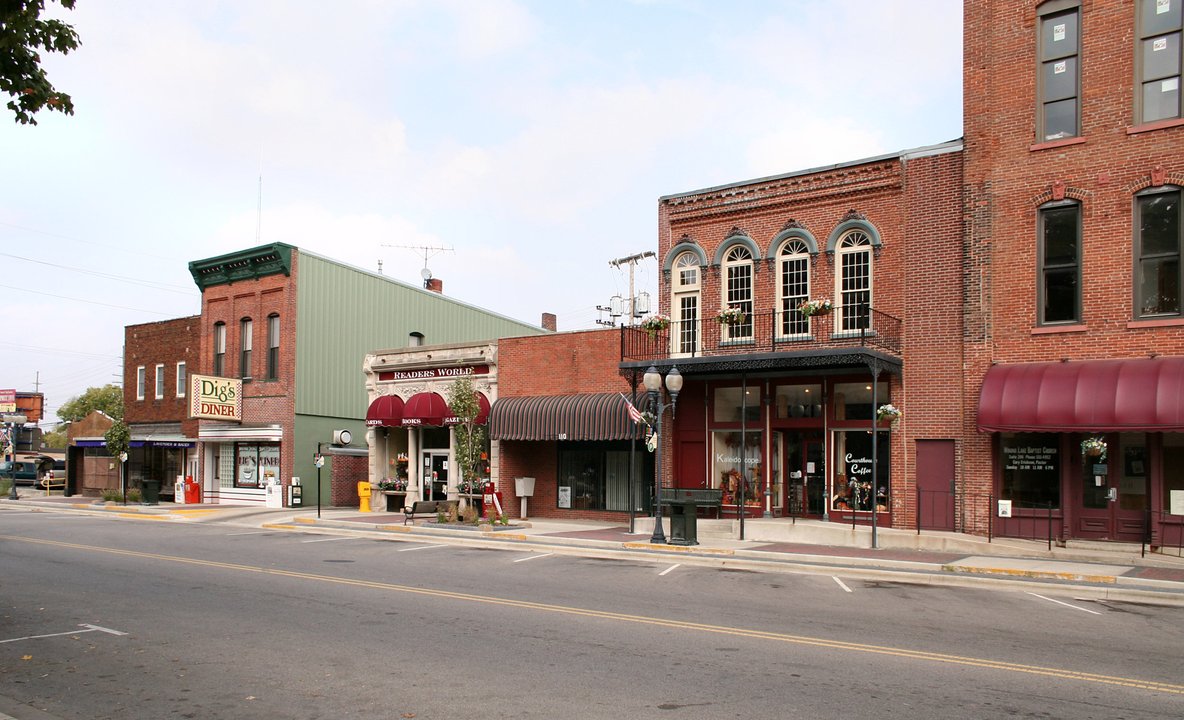 Health History | Zimmer — Fifty Aluminum Splints from a Winona Avenue Basement
