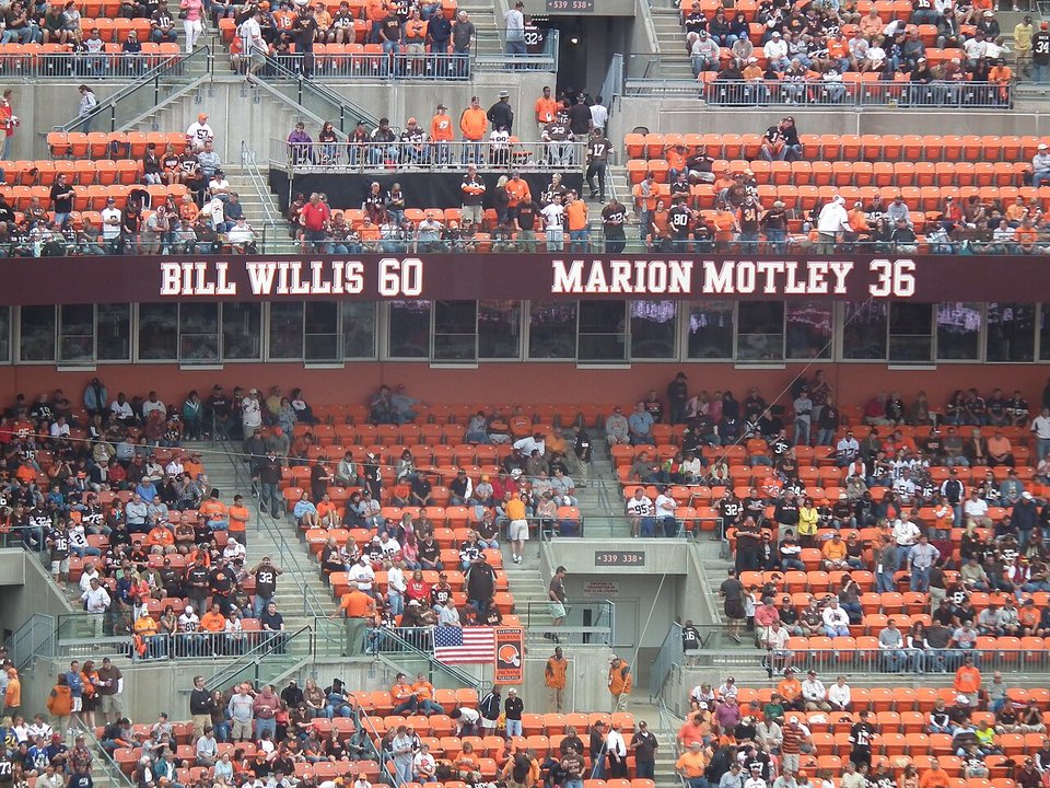NFL History | Cleveland Municipal Stadium — The League That Was Left Out of the Record Book