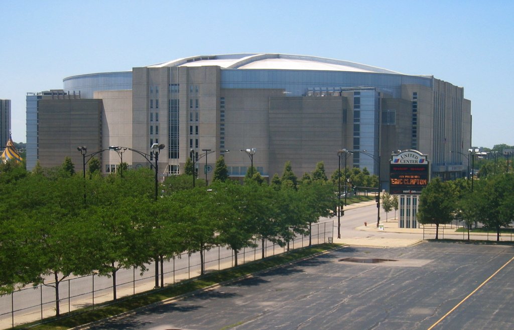 Concert History | United Center — Two Nights Were Edited into One Concert Film