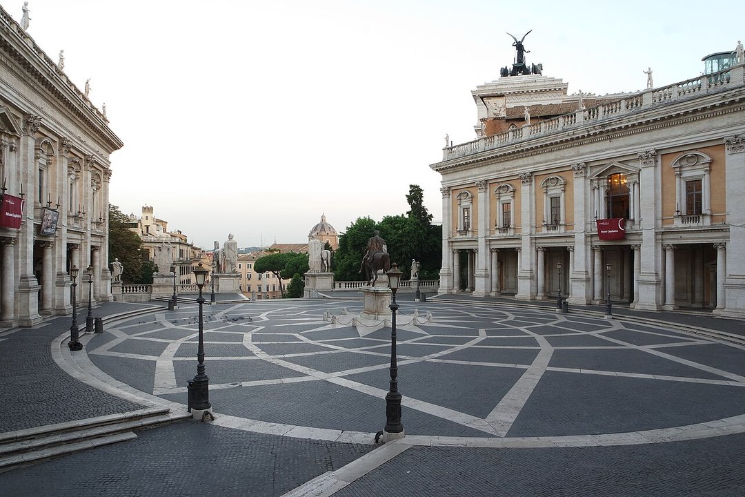 All the Money in the World|The Capitoline Museums — A Collector Among His Marbles — photo 2