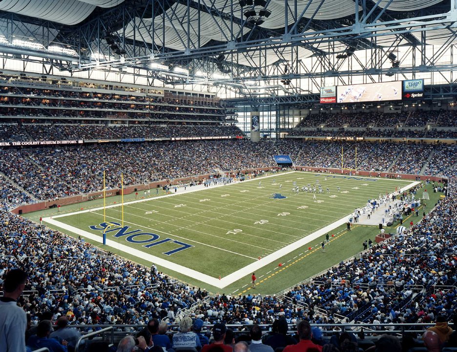 Concert History | Madonna at Ford Field — One Curtain, Two Definitions of a Sellout