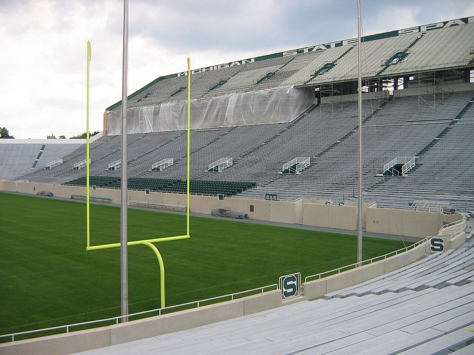 Concert History | Spartan Stadium — A New Truck Tunnel Turned a Football Bowl into a Concert Venue