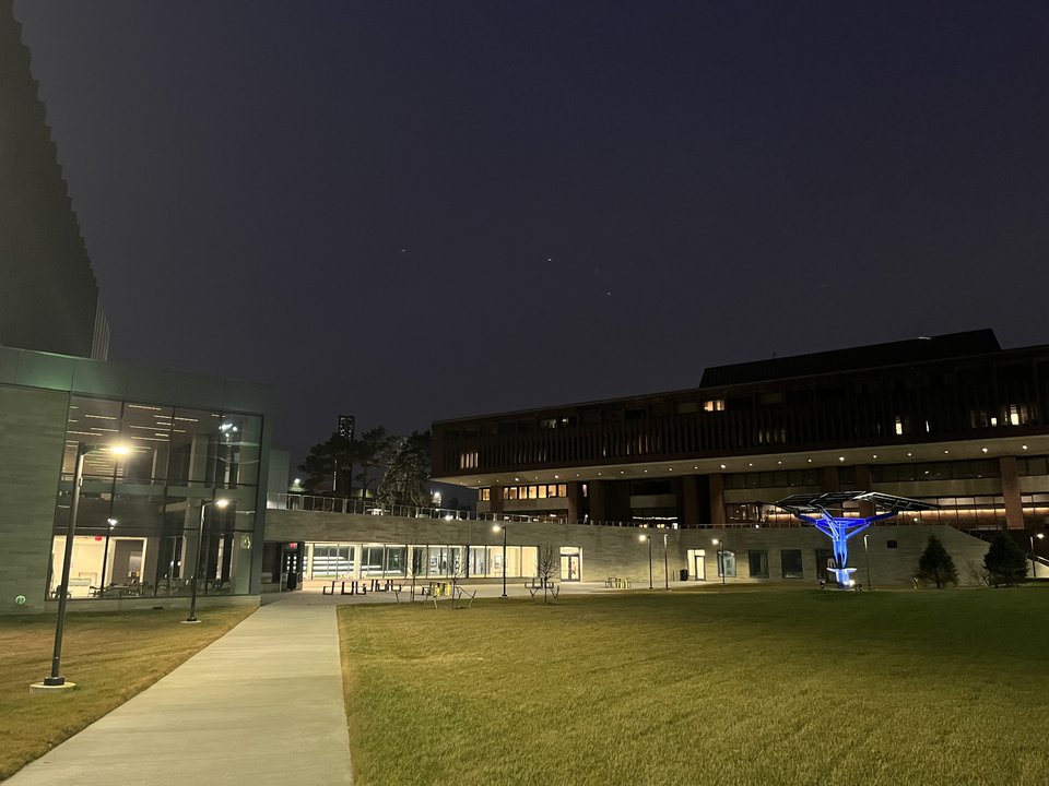 Biography | Mary Barra — The Flint Institute That Paid Tuition Against Pontiac Shifts