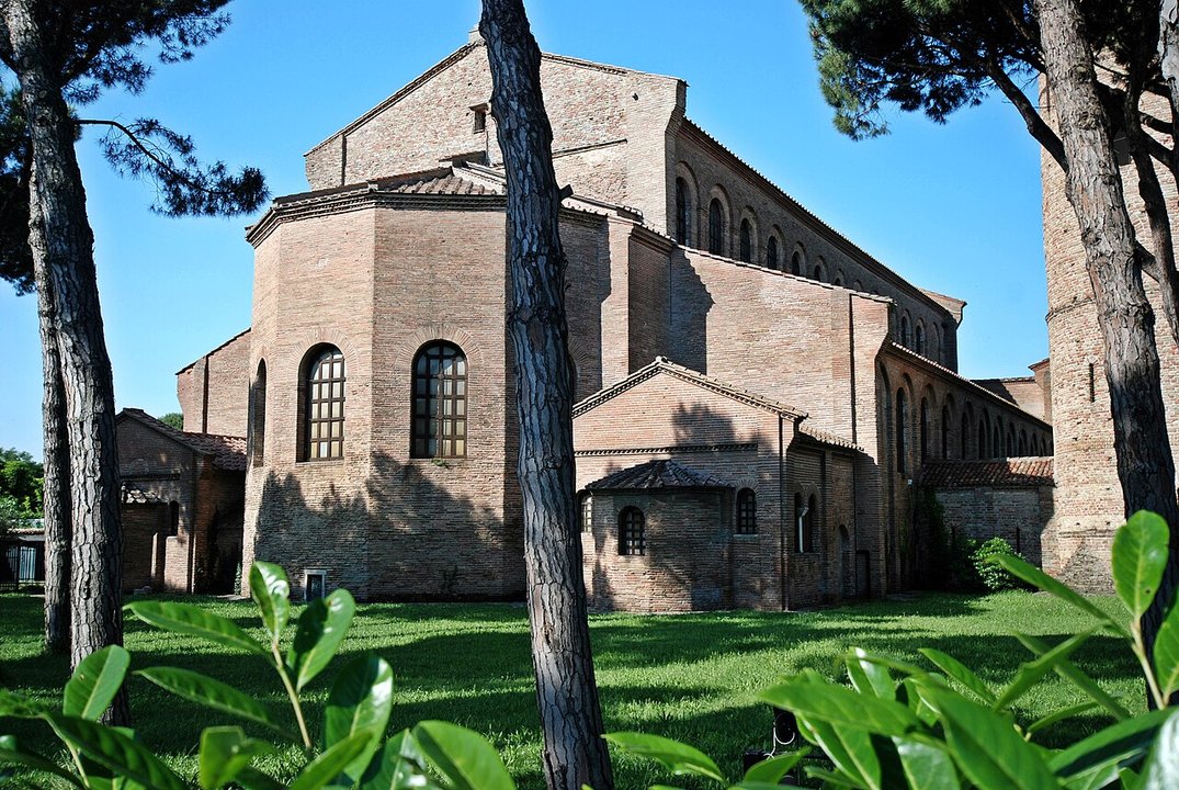 Dynastic History|Sant'Apollinare in Classe — The Basilica the Harbour Left Behind