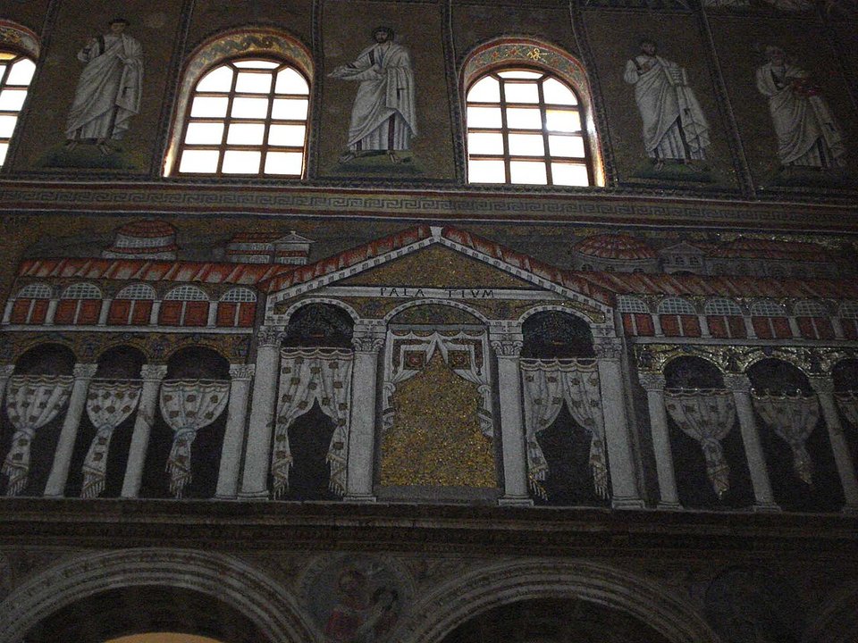 Dynastic History|Sant'Apollinare Nuovo — The Hands Left on the Columns