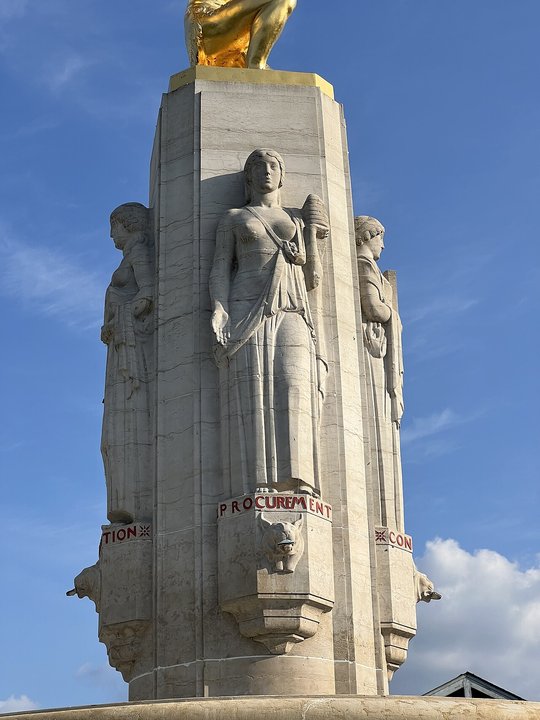 Military History | Monument Américain, Tours — Sold Back to France for One Franc — photo 2