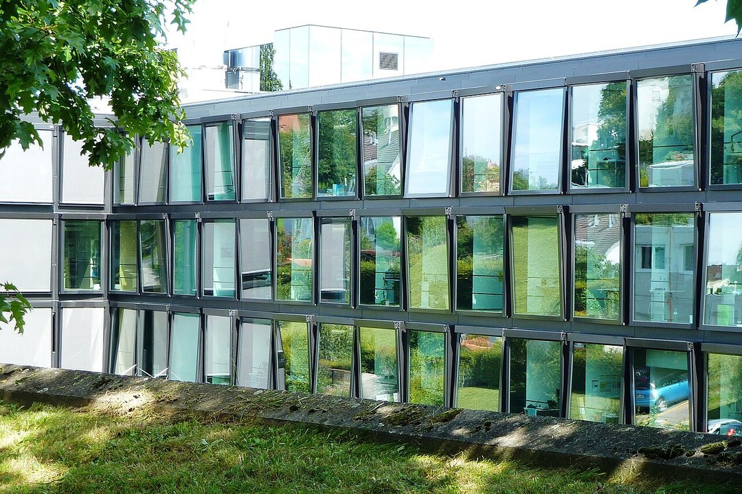 Biography | Philipp Navratil — The Rosenberg Campus Where He Took the HSG Licence