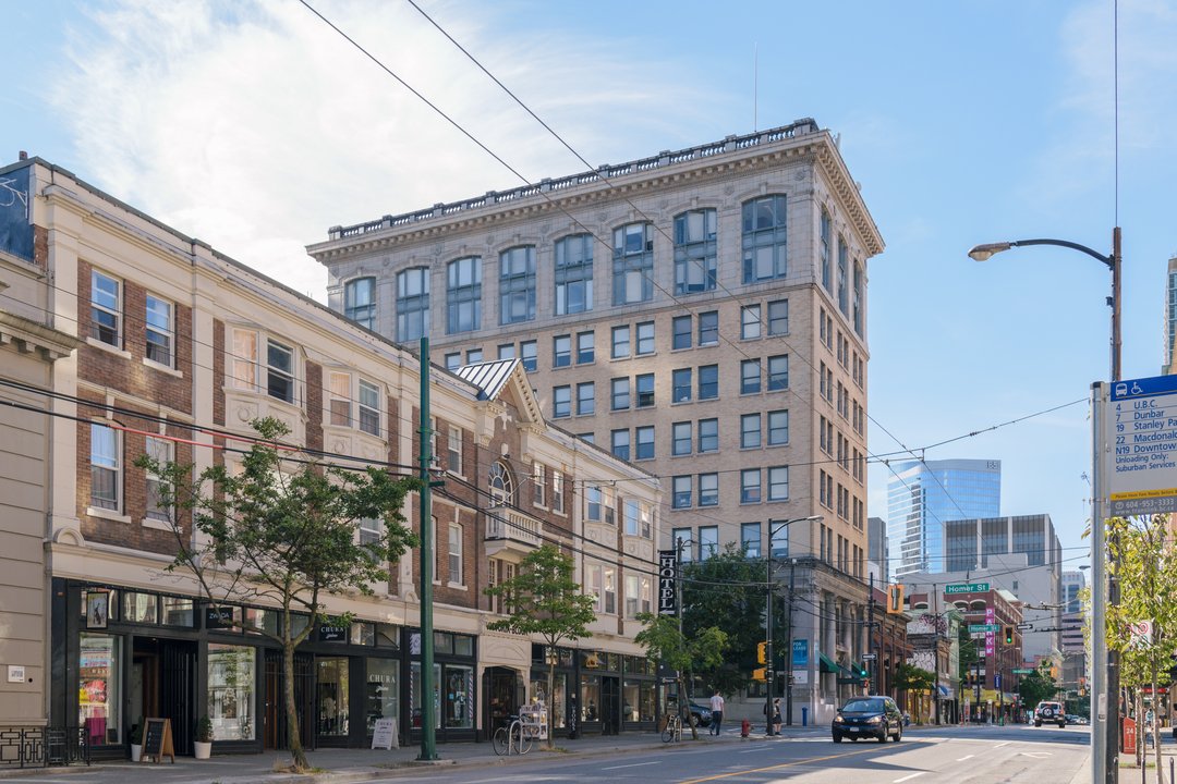 50/50|Finch's Tea & Coffee House, West Pender Street — the corner where he says it out loud