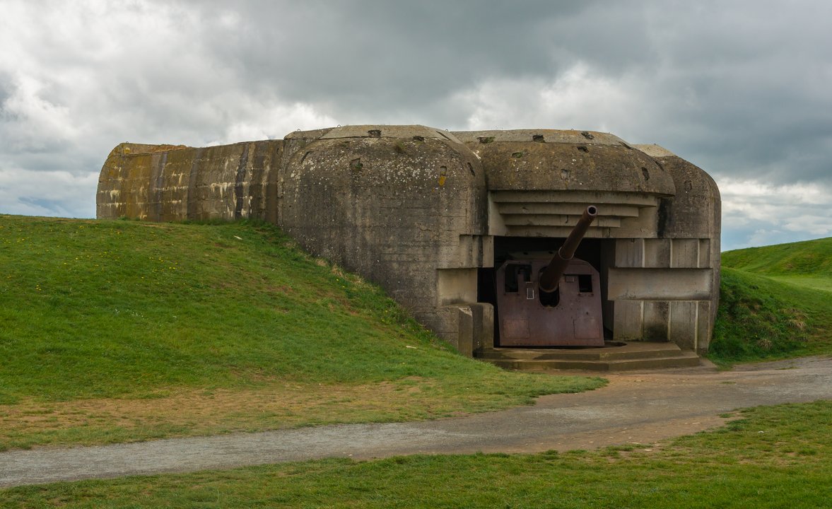 Military History | Longues-sur-Mer — The Official Count Is Three