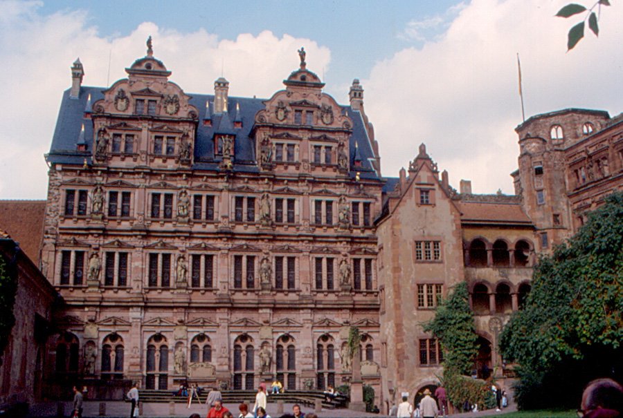 Esports|Age of Empires II|TaToH — The 4-2 Wololo Final at Heidelberg Castle