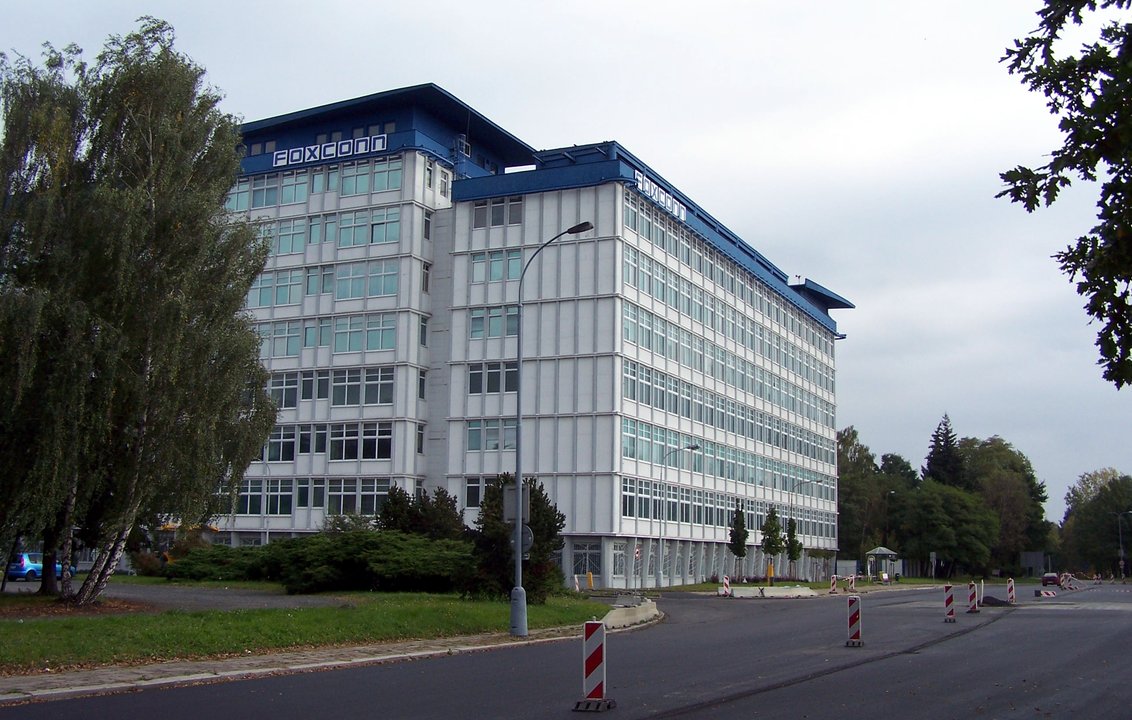 Contract Manufacturing | U Zámečku, Pardubice — The Telegraph Works That Makes Computers Again