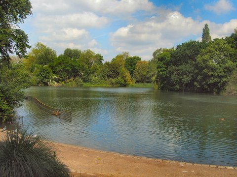Mr. Bean | Battersea Park Lak…