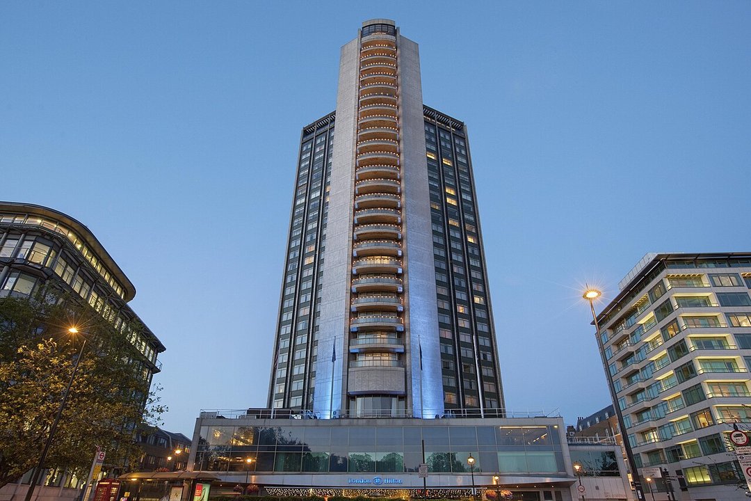 Biography | Andrew Wilson — FIFA 10 Took Two BAFTAs in This Park Lane Hotel