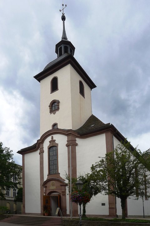 Biography|Klaus Töpfer — The Ehrengrab on Höxter's Wall Cemetery