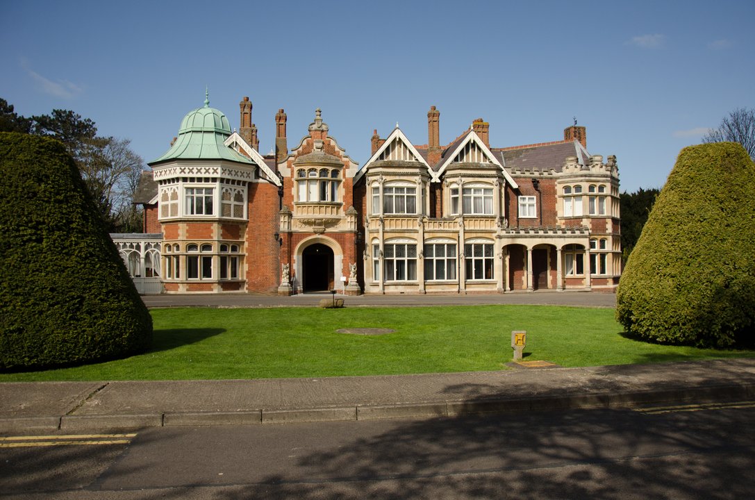Technology History | Bletchley Park — A Summit About Disclosure, in a House Built on Secrecy