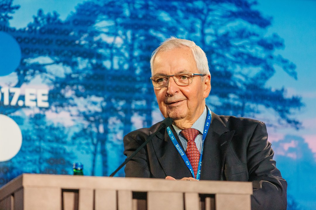 Biography|Klaus Töpfer — The Kleist Villa Where He Founded IASS