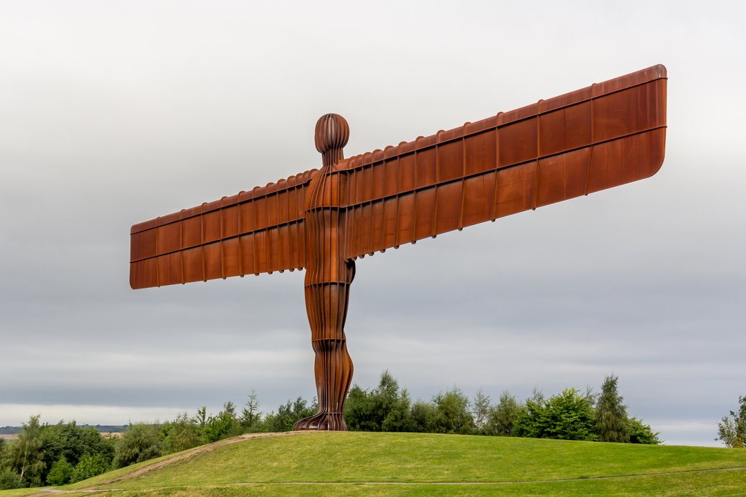 28 Years Later | Angel of the North — Rust-Red Wings Above the Old A1