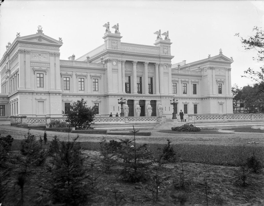 Biography | Ernst Wehtje — The Law Degree Taken in Zettervall's New University House