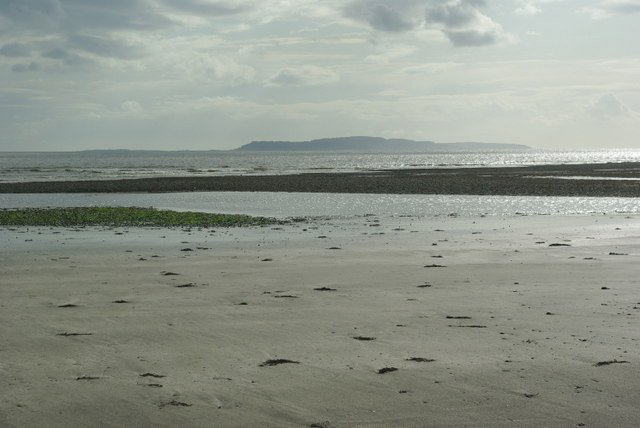 47 Ronin|Glenbrittle Beach — black sand under the Cuillin