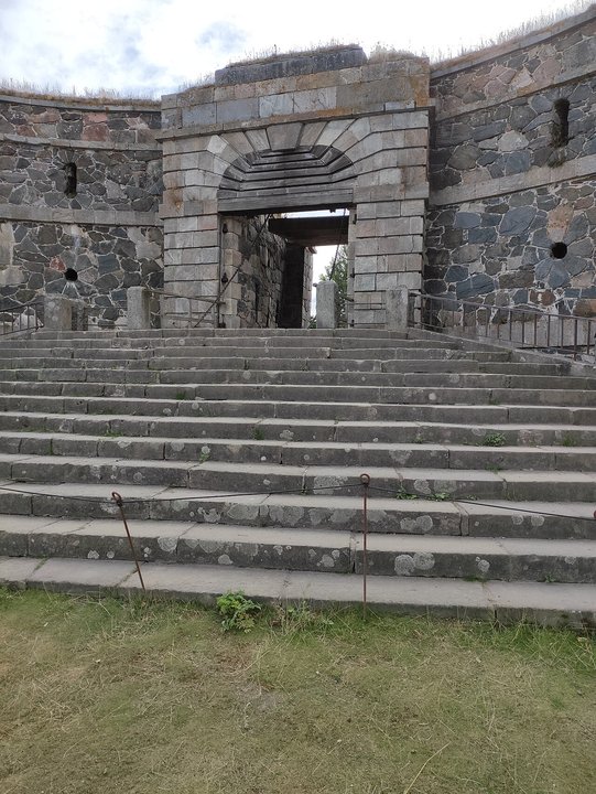 Military History | Kuninkaanportti, Suomenlinna — The Year That Was Never Cut